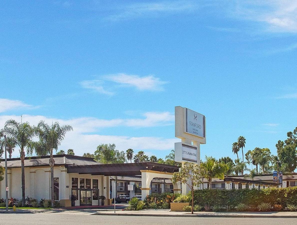 Stanford Inn & Suites Anaheim Exterior photo