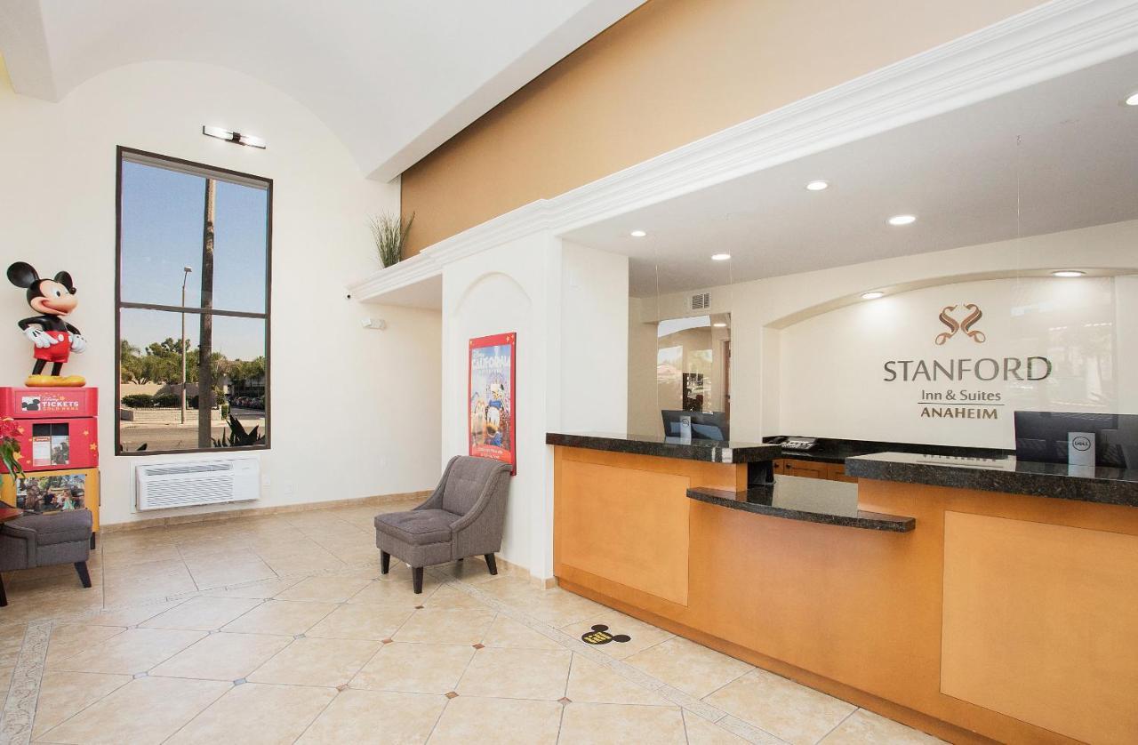 Stanford Inn & Suites Anaheim Exterior photo